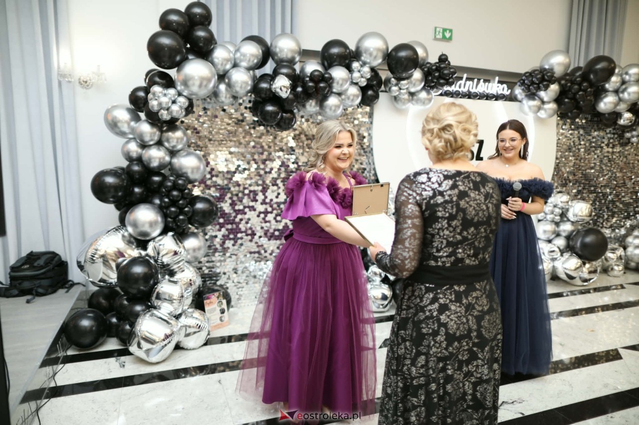 Studniówka ZSZ Nr 4 w Ostrołęce [31.01.2026] - zdjęcie #154 - eOstroleka.pl