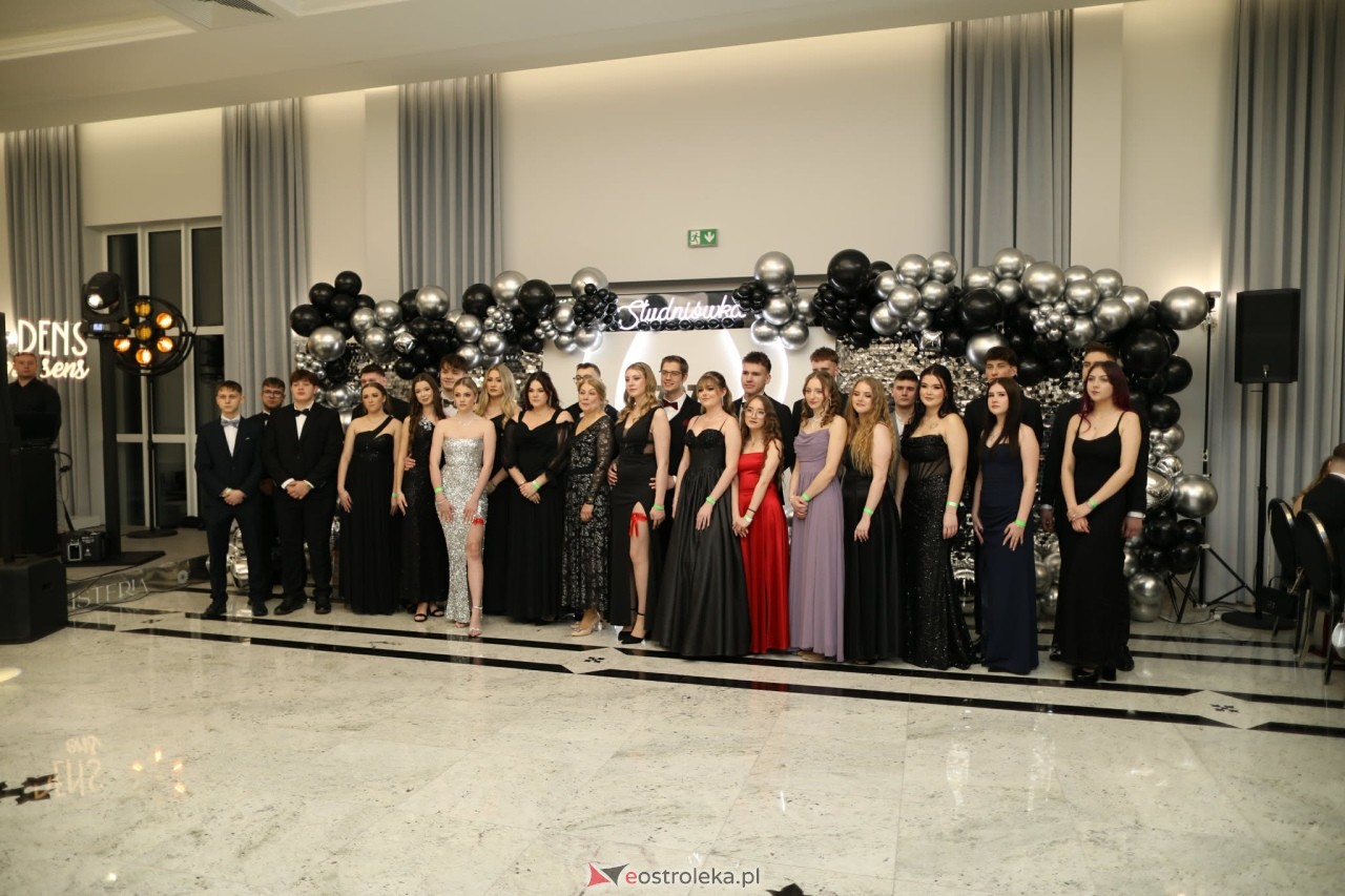 Studniówka ZSZ Nr 4 w Ostrołęce [31.01.2026] - zdjęcie #128 - eOstroleka.pl