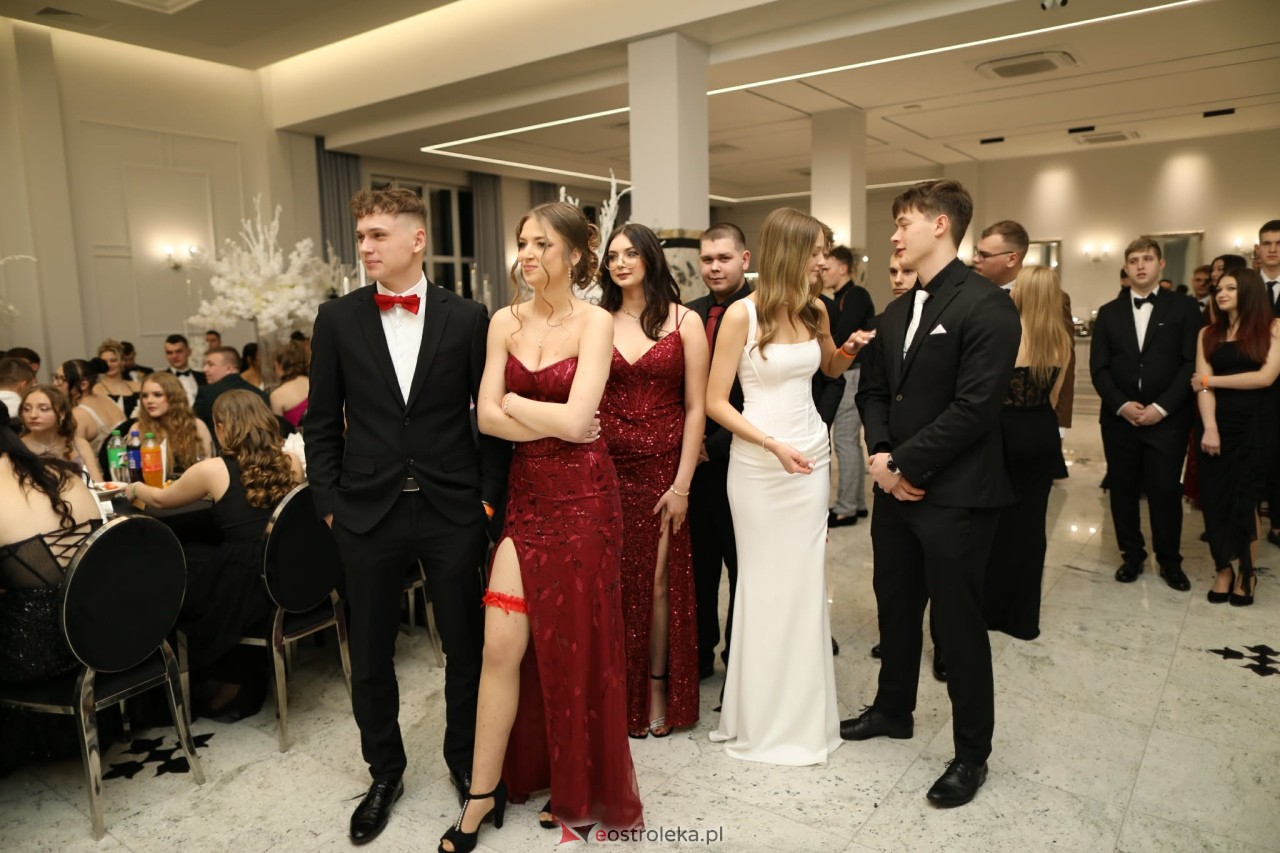 Studniówka ZSZ Nr 4 w Ostrołęce [31.01.2026] - zdjęcie #127 - eOstroleka.pl