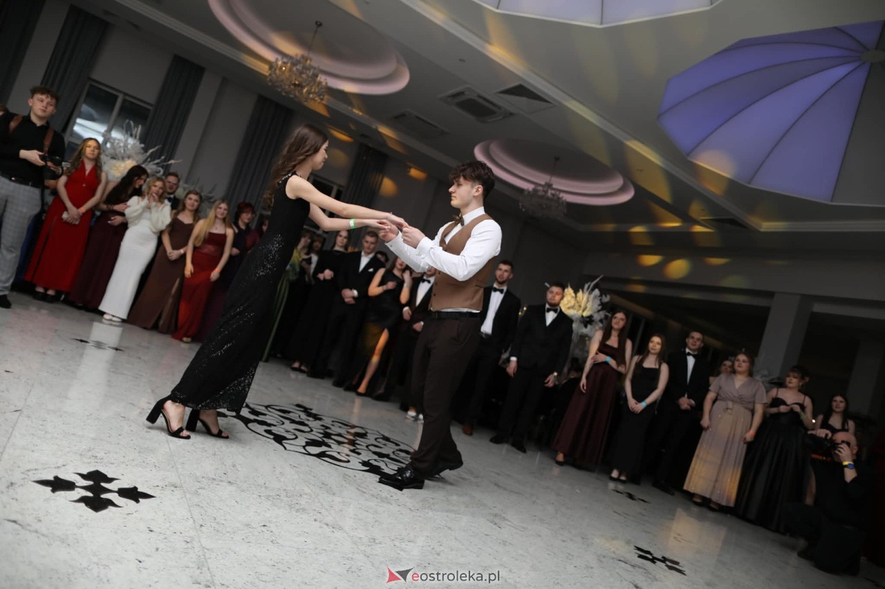 Studniówka ZSZ Nr 4 w Ostrołęce [31.01.2026] - zdjęcie #86 - eOstroleka.pl