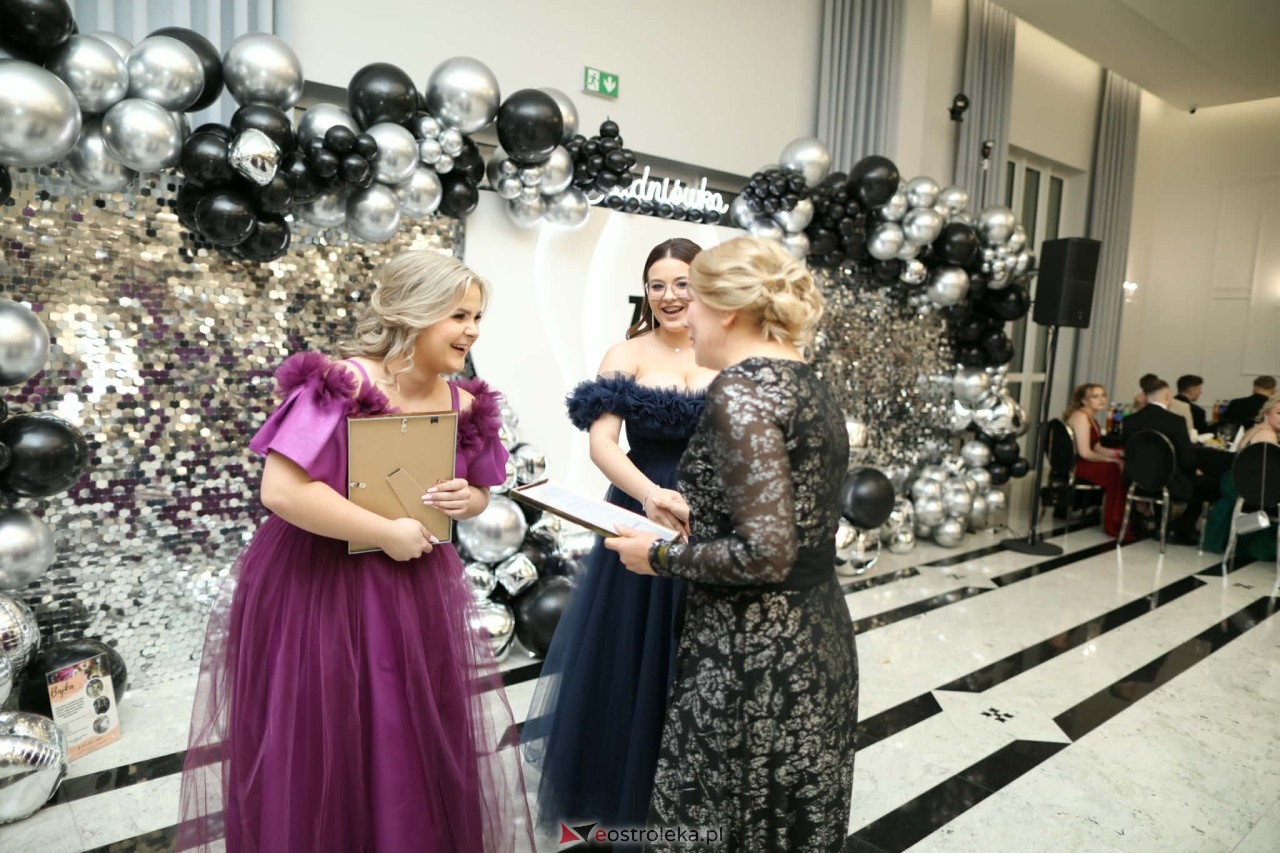 Studniówka ZSZ Nr 4 w Ostrołęce [31.01.2026] - zdjęcie #147 - eOstroleka.pl