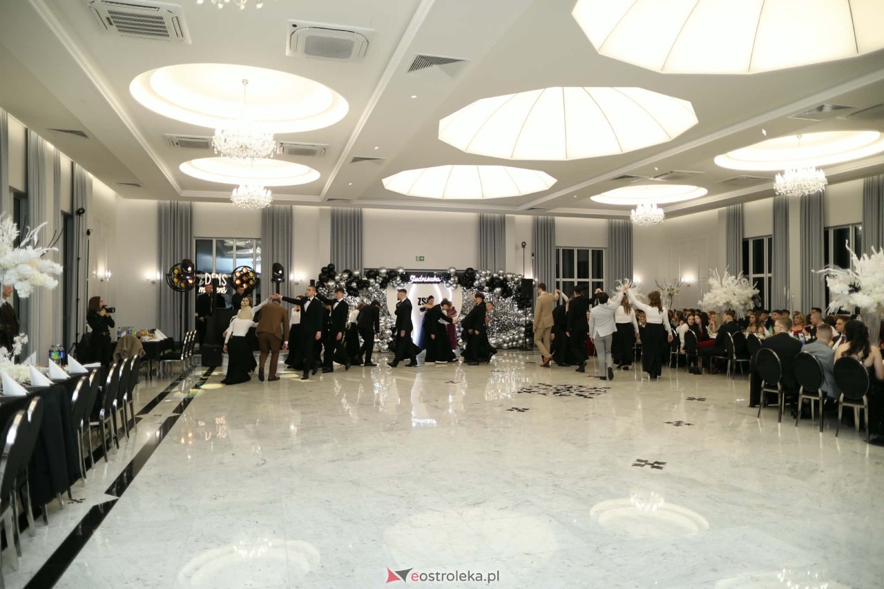 Studniówka ZSZ Nr 4 w Ostrołęce [31.01.2026] - zdjęcie #183 - eOstroleka.pl