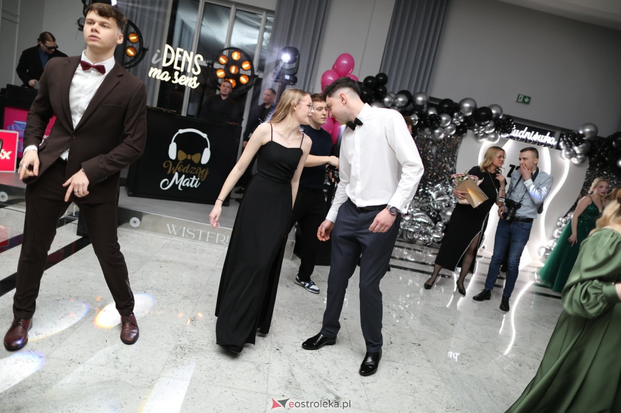 Studniówka ZSZ Nr 4 w Ostrołęce [31.01.2026] - zdjęcie #36 - eOstroleka.pl