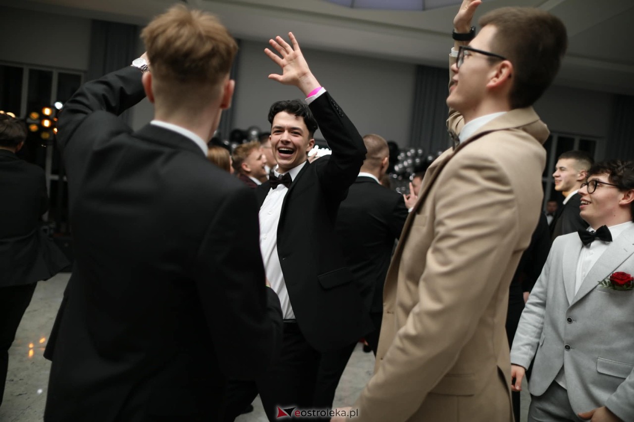 Studniówka ZSZ Nr 4 w Ostrołęce [31.01.2026] - zdjęcie #80 - eOstroleka.pl