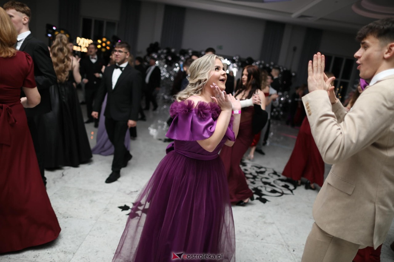 Studniówka ZSZ Nr 4 w Ostrołęce [31.01.2026] - zdjęcie #77 - eOstroleka.pl