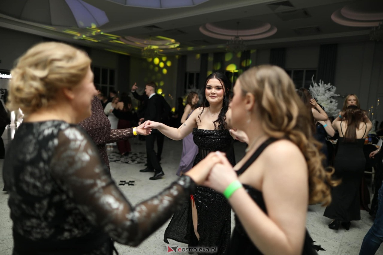 Studniówka ZSZ Nr 4 w Ostrołęce [31.01.2026] - zdjęcie #76 - eOstroleka.pl