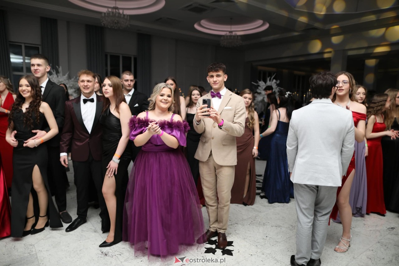 Studniówka ZSZ Nr 4 w Ostrołęce [31.01.2026] - zdjęcie #75 - eOstroleka.pl