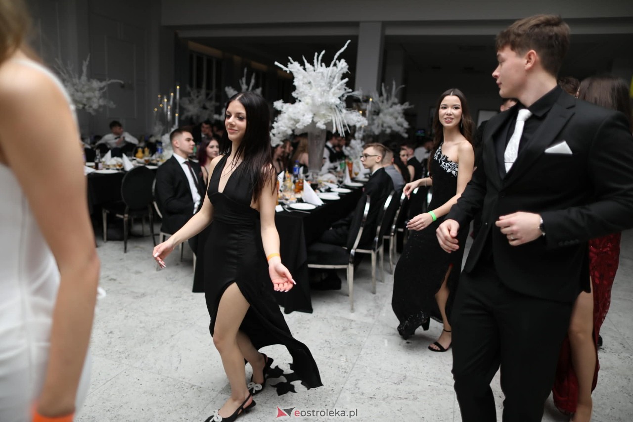 Studniówka ZSZ Nr 4 w Ostrołęce [31.01.2026] - zdjęcie #11 - eOstroleka.pl