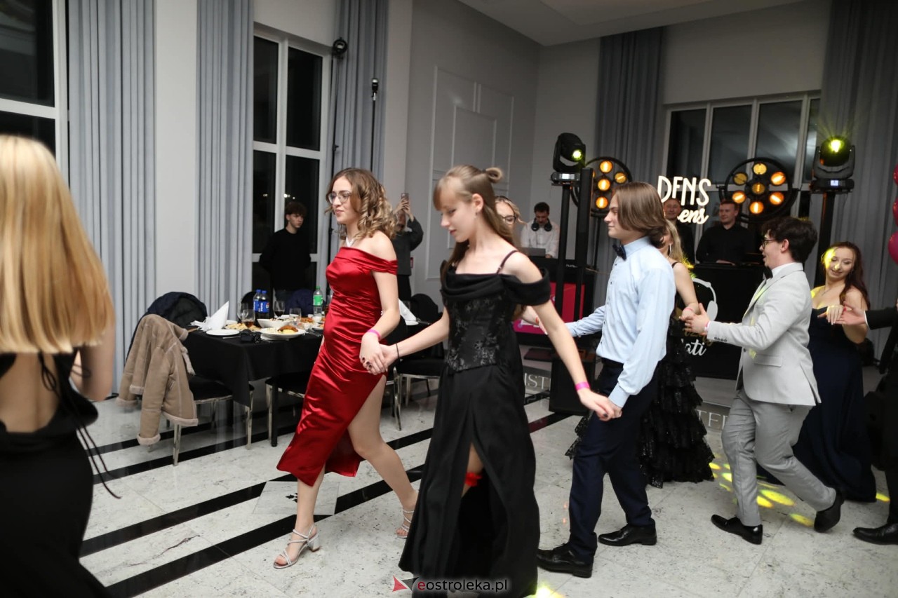 Studniówka ZSZ Nr 4 w Ostrołęce [31.01.2026] - zdjęcie #9 - eOstroleka.pl