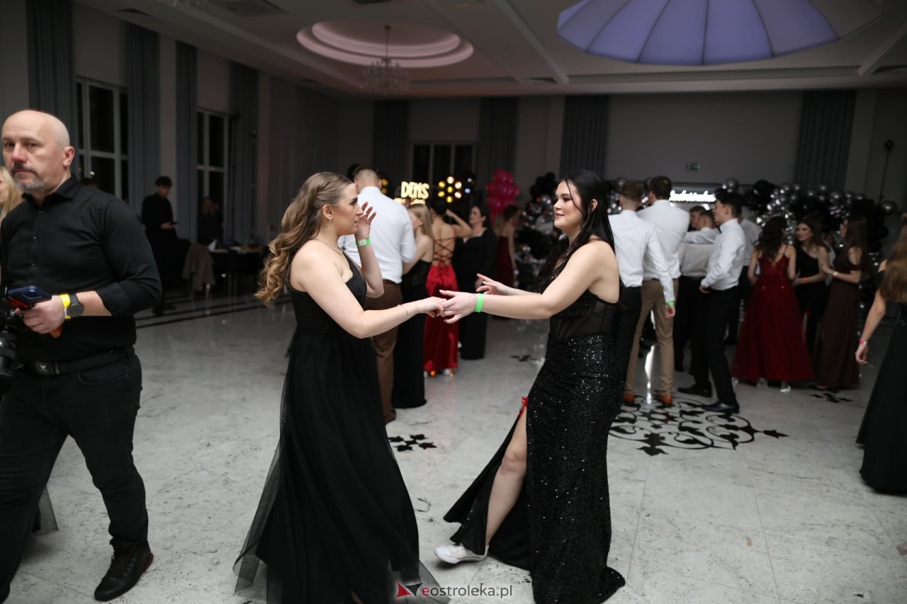 Studniówka ZSZ Nr 4 w Ostrołęce [31.01.2026] - zdjęcie #7 - eOstroleka.pl