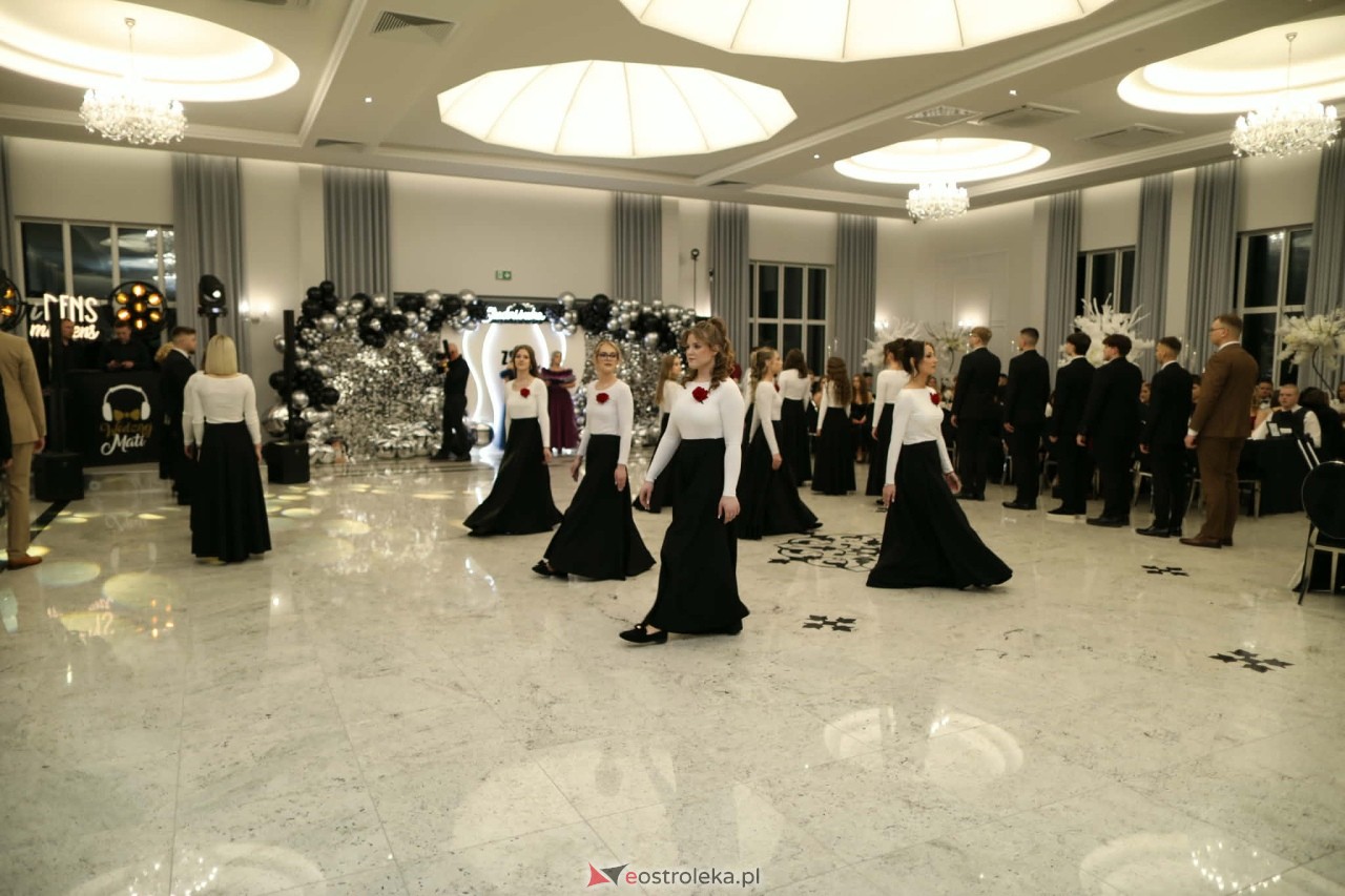 Studniówka ZSZ Nr 4 w Ostrołęce [31.01.2026] - zdjęcie #169 - eOstroleka.pl