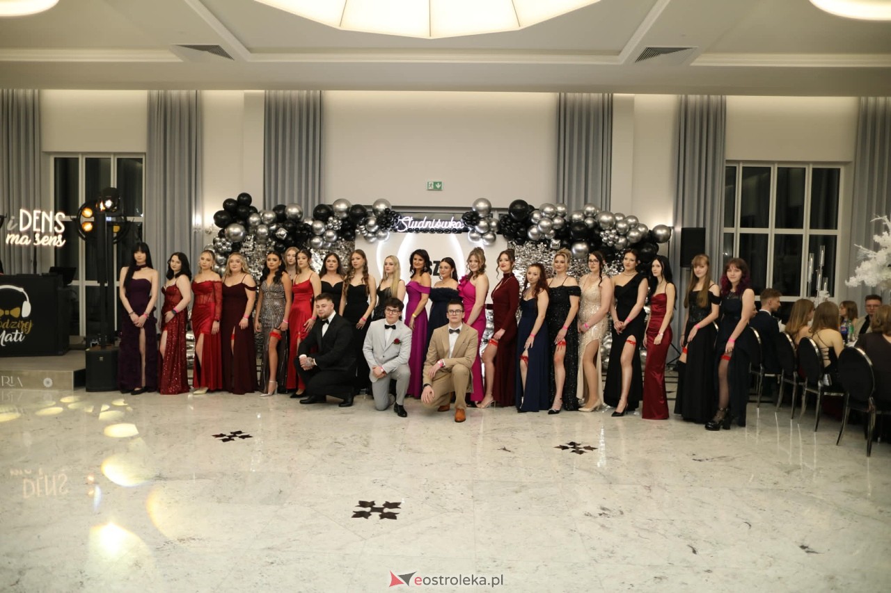 Studniówka ZSZ Nr 4 w Ostrołęce [31.01.2026] - zdjęcie #110 - eOstroleka.pl