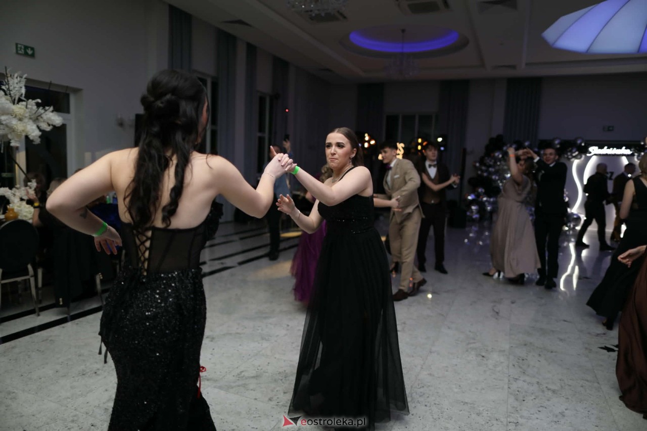 Studniówka ZSZ Nr 4 w Ostrołęce [31.01.2026] - zdjęcie #53 - eOstroleka.pl