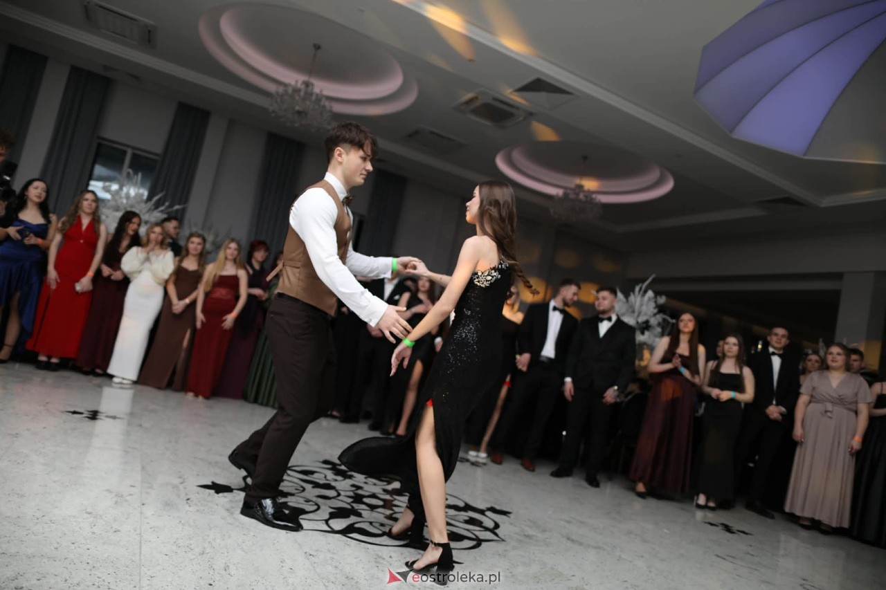 Studniówka ZSZ Nr 4 w Ostrołęce [31.01.2026] - zdjęcie #52 - eOstroleka.pl