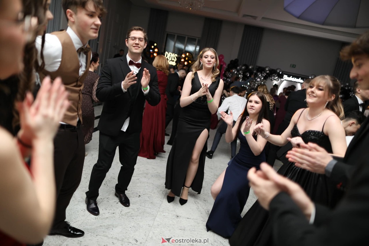 Studniówka ZSZ Nr 4 w Ostrołęce [31.01.2026] - zdjęcie #22 - eOstroleka.pl