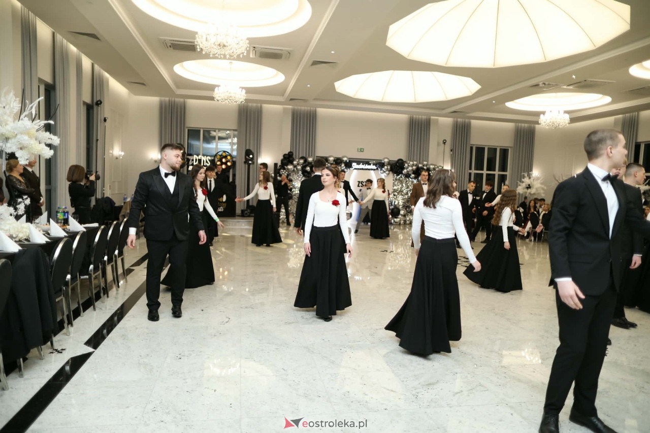 Studniówka ZSZ Nr 4 w Ostrołęce [31.01.2026] - zdjęcie #156 - eOstroleka.pl