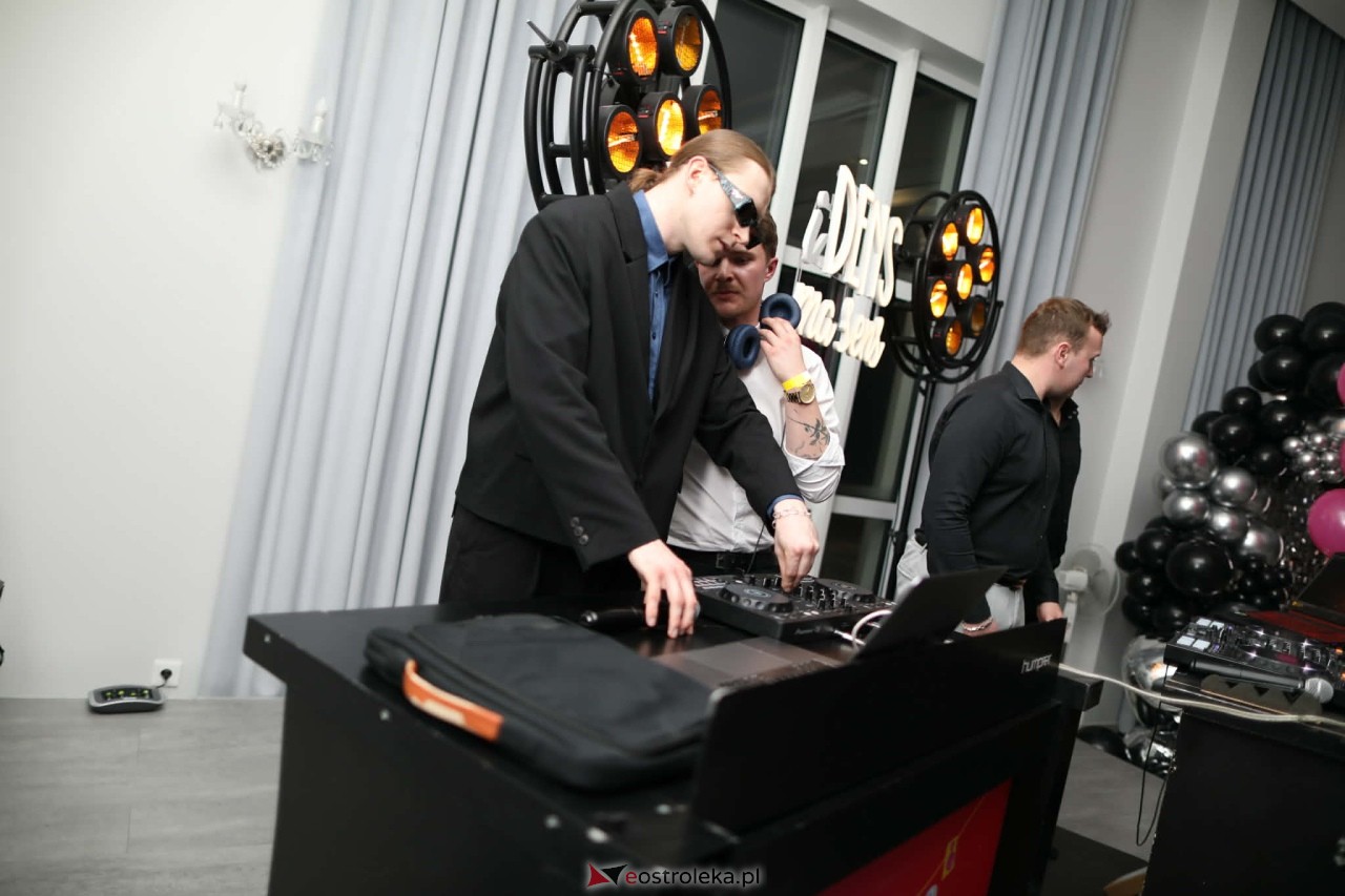 DJ Zimny Gulasz na studniówce w ZSZ Nr 4 [31.01.2026] - zdjęcie #29 - eOstroleka.pl