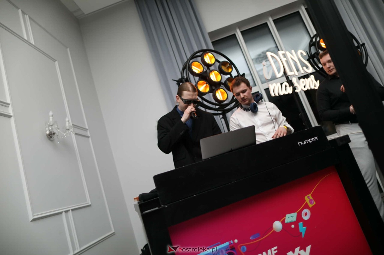 DJ Zimny Gulasz na studniówce w ZSZ Nr 4 [31.01.2026] - zdjęcie #19 - eOstroleka.pl