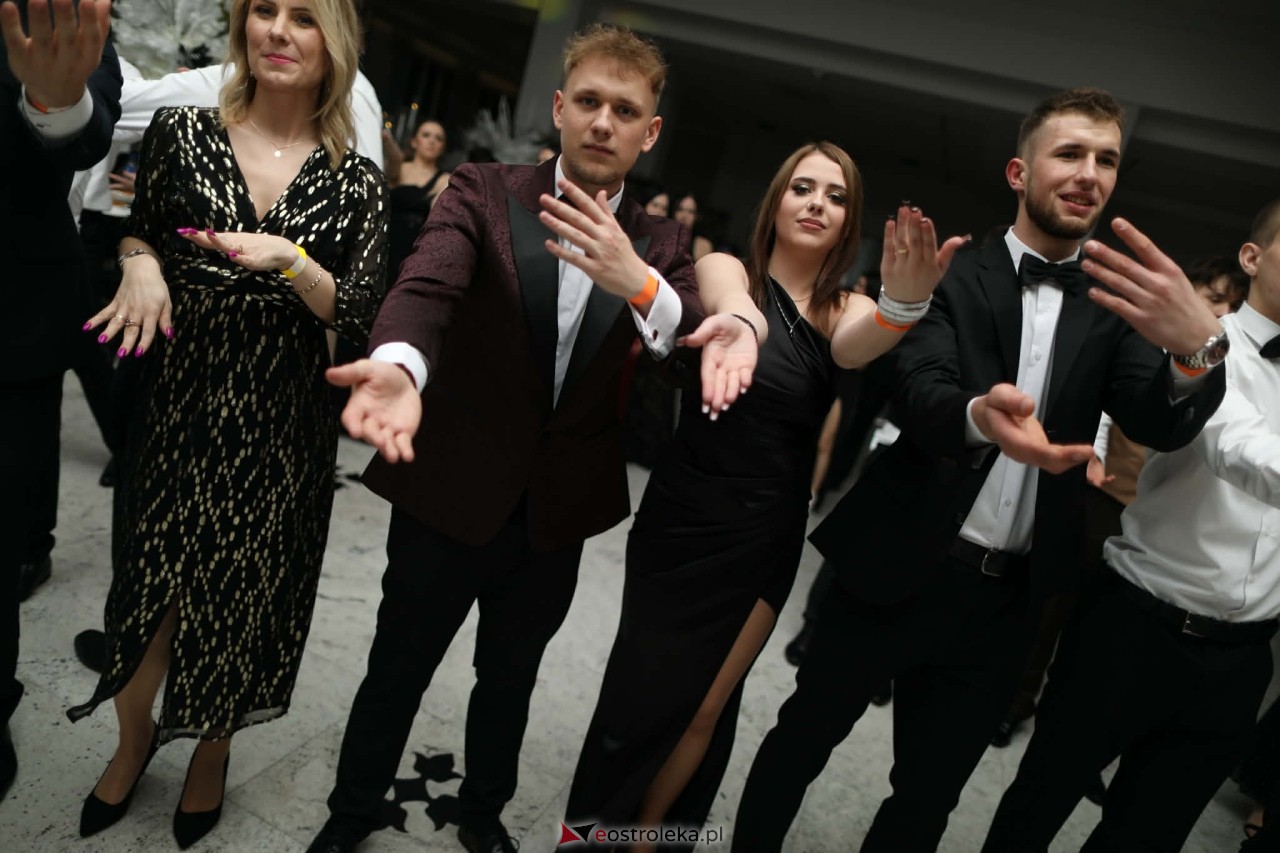 DJ Zimny Gulasz na studniówce w ZSZ Nr 4 [31.01.2026] - zdjęcie #12 - eOstroleka.pl