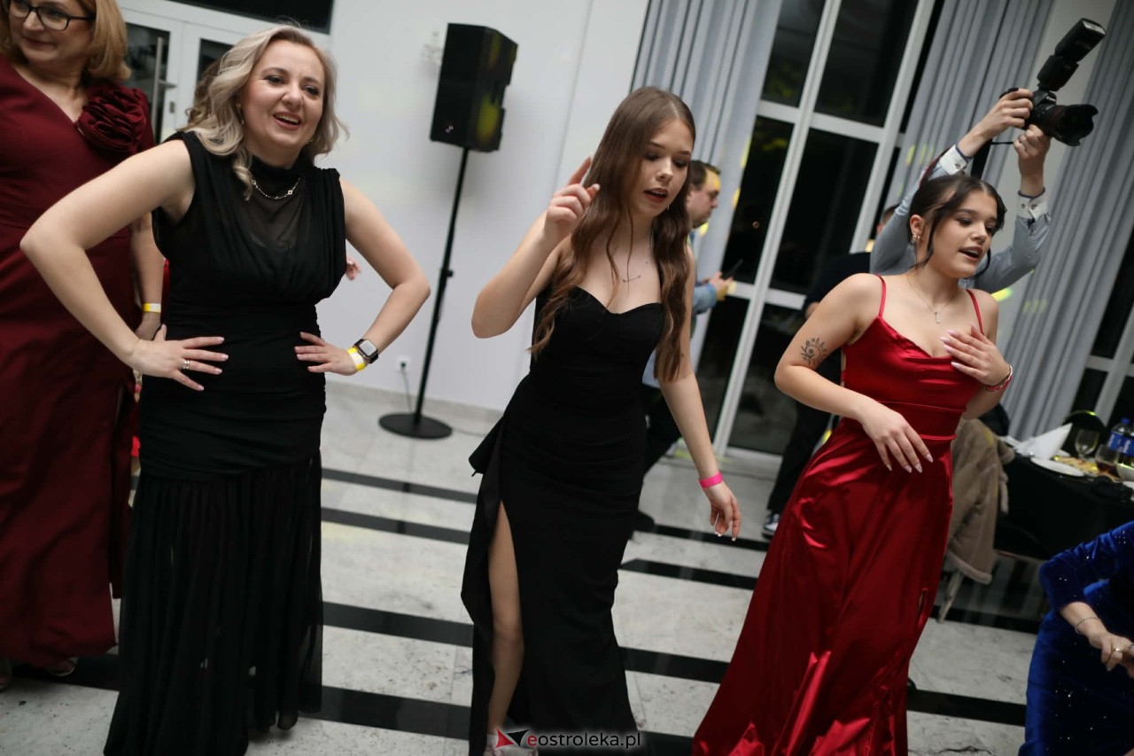 DJ Zimny Gulasz na studniówce w ZSZ Nr 4 [31.01.2026] - zdjęcie #7 - eOstroleka.pl