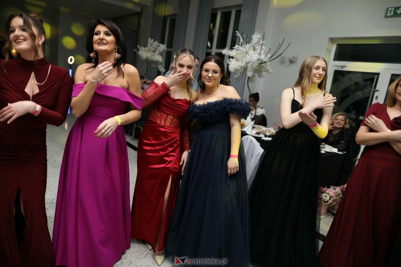 DJ Zimny Gulasz na studniówce w ZSZ Nr 4 [31.01.2026] - zdjęcie #1 - eOstroleka.pl