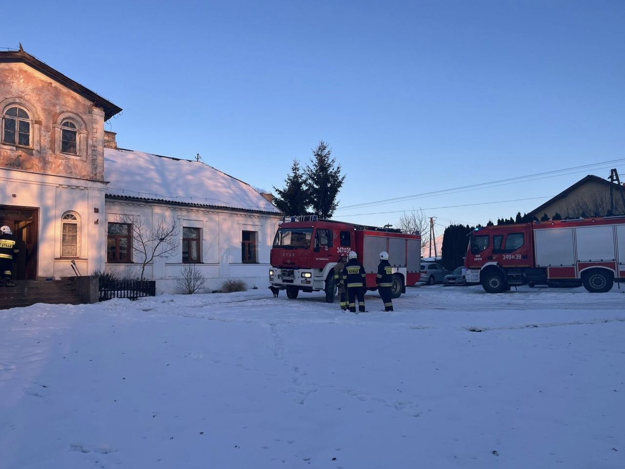 Pożar sadzy w Ponikwi Małej [01.02.2026] - zdjęcie #1 - eOstroleka.pl