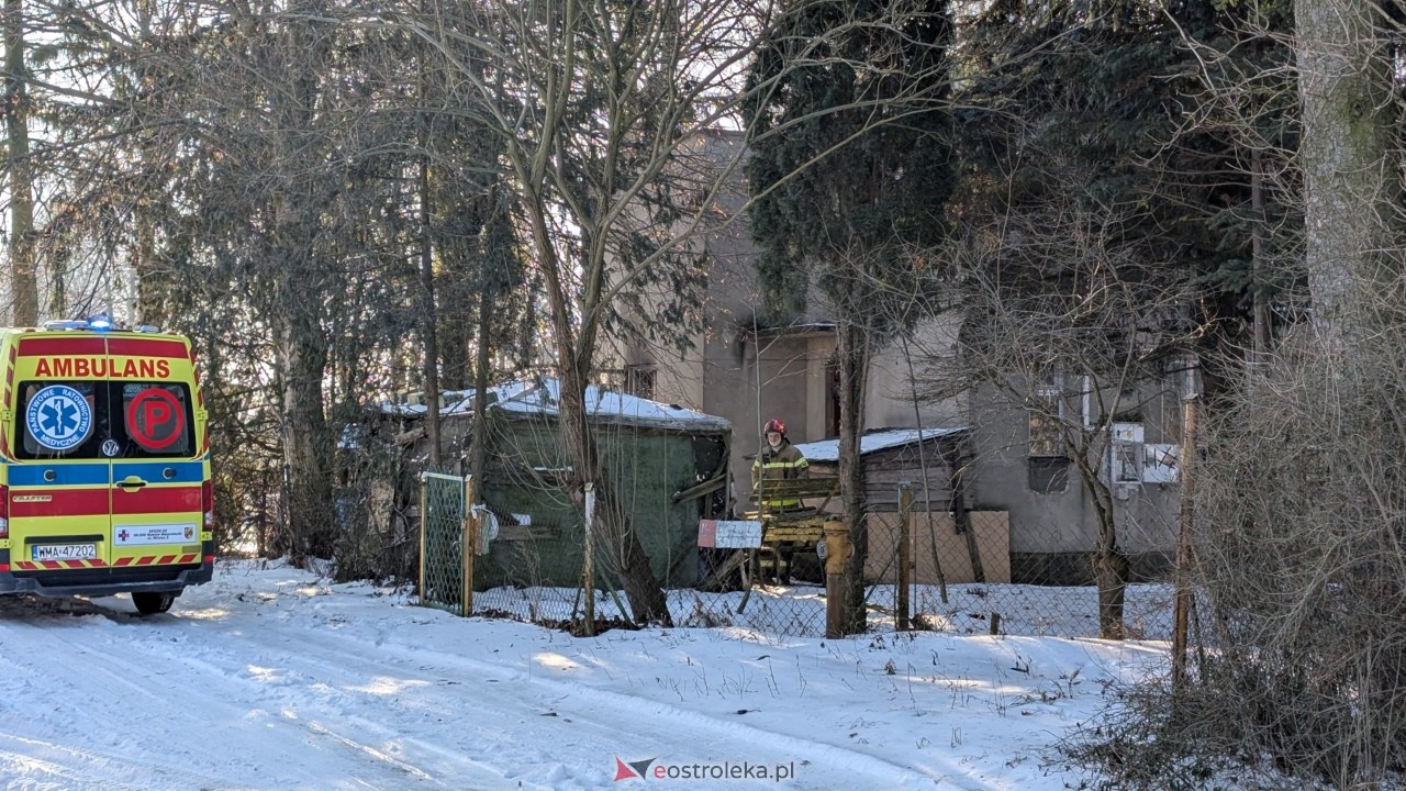 Pożar domu w Goworówku [02.02.2026] - zdjęcie #10 - eOstroleka.pl