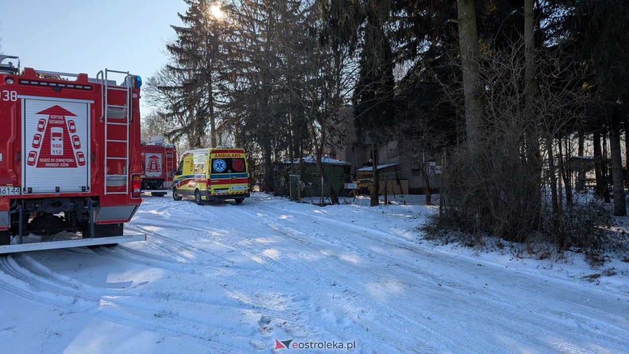 Pożar domu w Goworówku [02.02.2026] - zdjęcie #9 - eOstroleka.pl