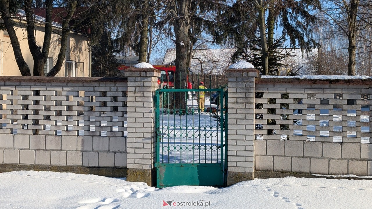 Pożar domu w Goworówku [02.02.2026] - zdjęcie #5 - eOstroleka.pl