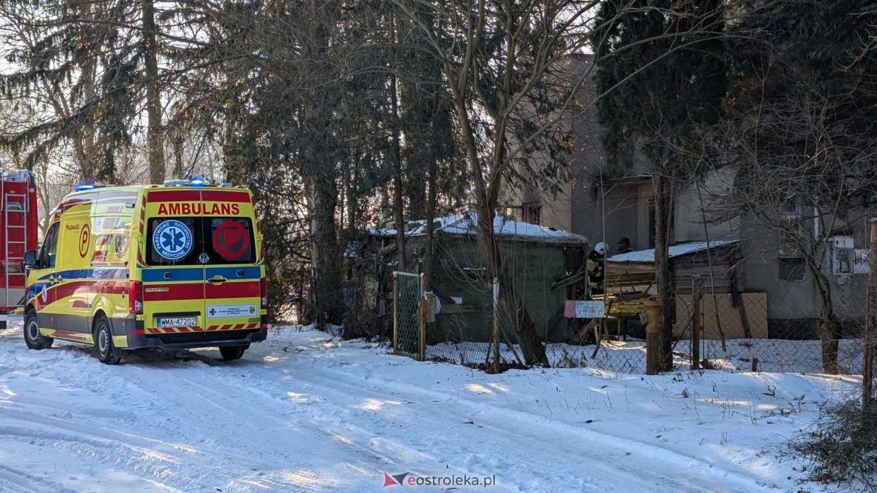 Pożar domu w Goworówku [02.02.2026] - zdjęcie #1 - eOstroleka.pl