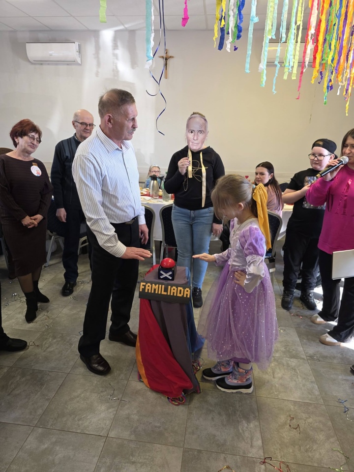 Bal przebierańca z babcią i dziadkiem [02.02.20226] - zdjęcie #51 - eOstroleka.pl