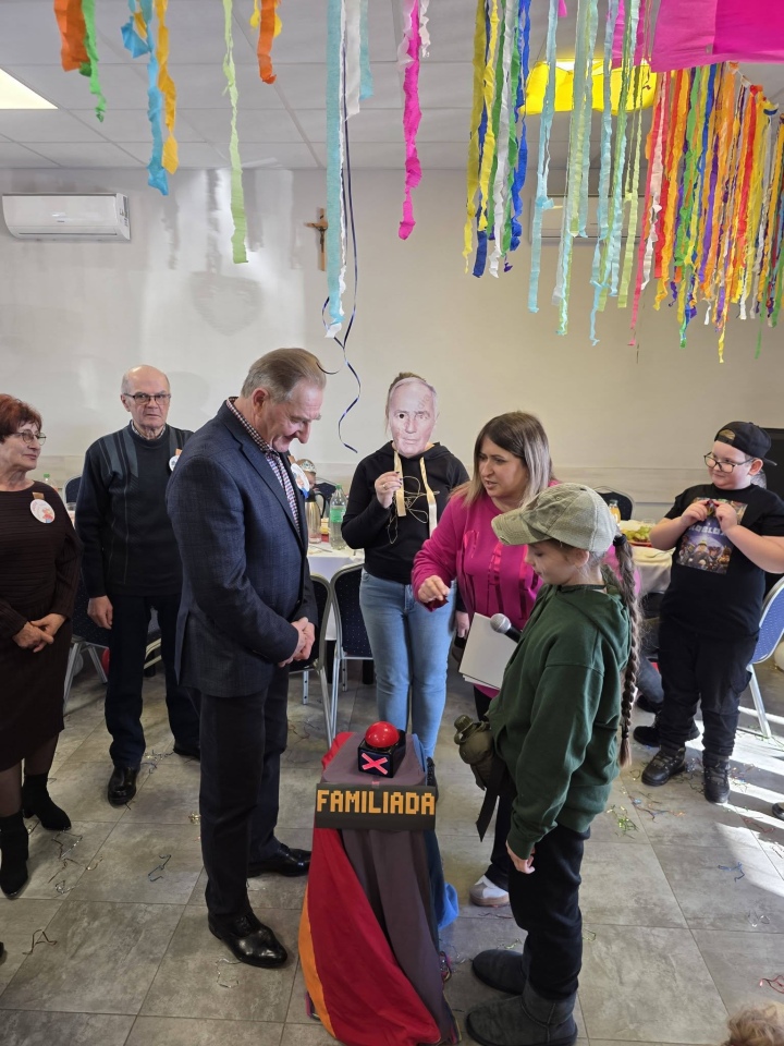 Bal przebierańca z babcią i dziadkiem [02.02.20226] - zdjęcie #34 - eOstroleka.pl