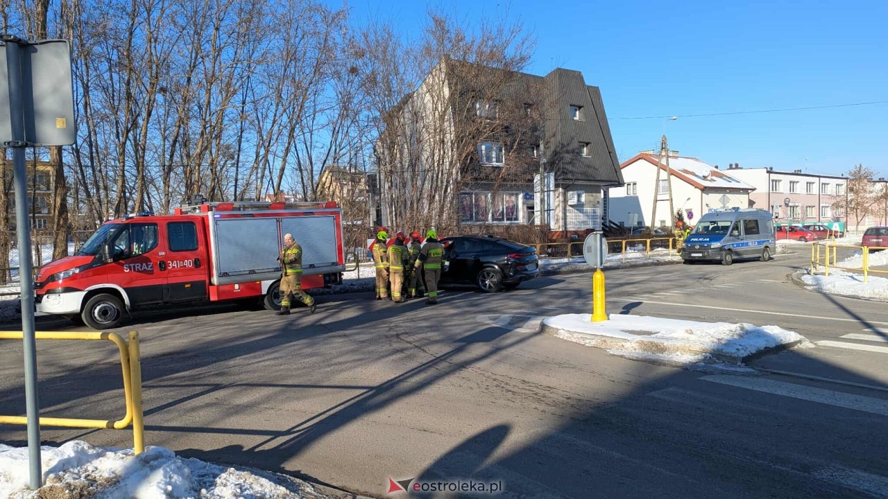 Incydent drogowy na skrzyżowania Korczaka i Sienkiewicza [02.02.2026] - zdjęcie #4 - eOstroleka.pl
