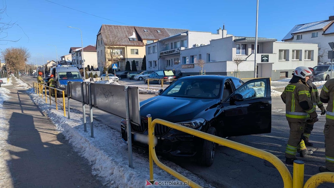 Incydent drogowy na skrzyżowania Korczaka i Sienkiewicza [02.02.2026] - zdjęcie #2 - eOstroleka.pl