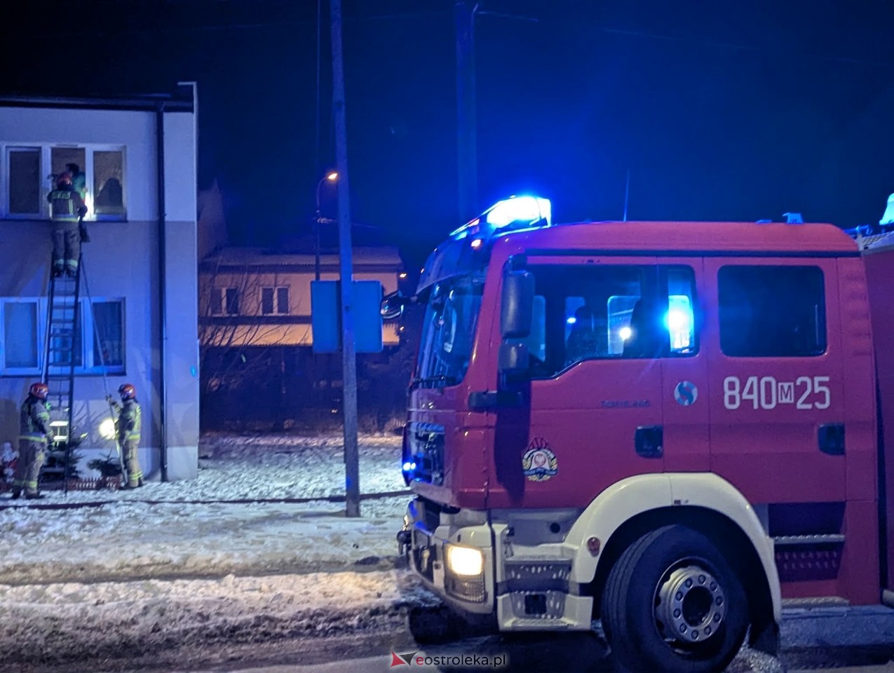 Pożar przy Sienkiewicza w Ostrołęce [2.02.2026] - zdjęcie #13 - eOstroleka.pl
