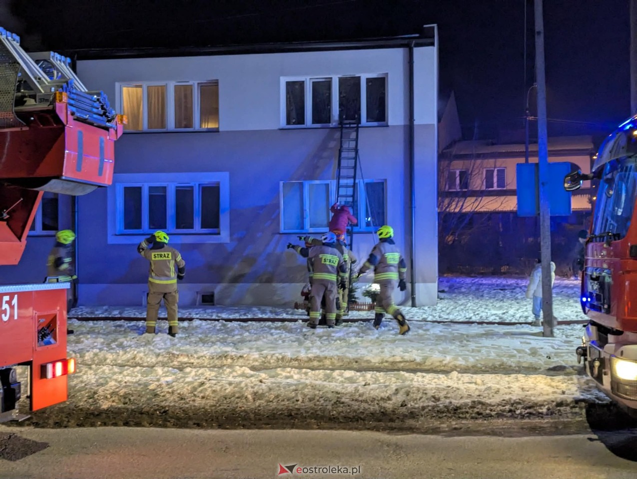 Pożar przy Sienkiewicza w Ostrołęce [2.02.2026] - zdjęcie #5 - eOstroleka.pl