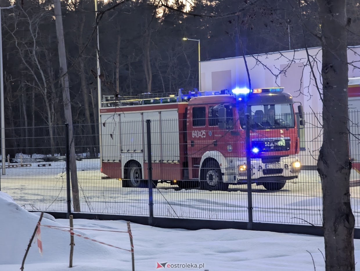 Pożar na budowie ZPO w Ostrołęce [02.02.2026] - zdjęcie #1 - eOstroleka.pl