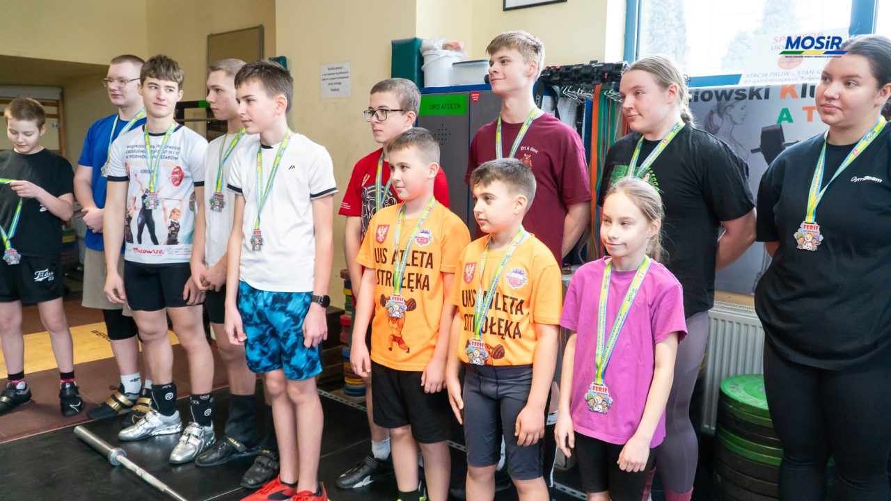 Ferie zimowe z UKS Atleta Ostrołęka, fot. MOSIR Ostrołęka - zdjęcie #19 - eOstroleka.pl