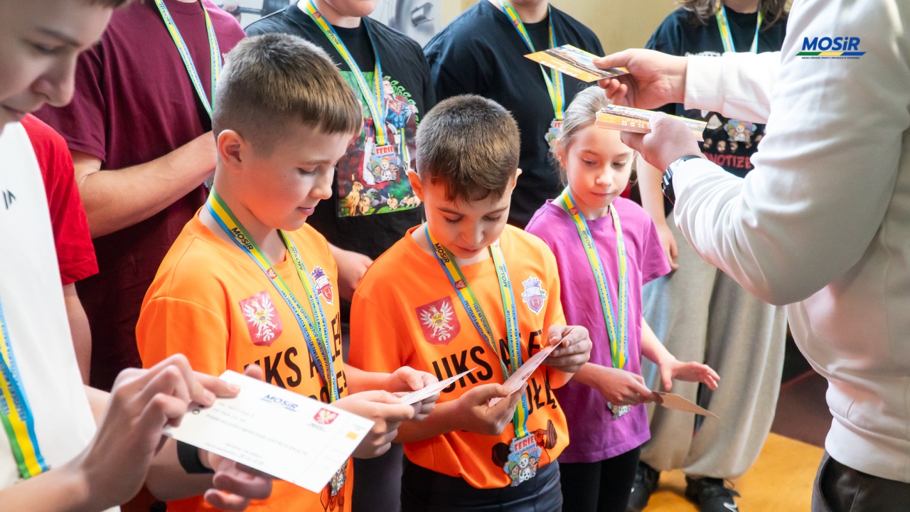 Ferie zimowe z UKS Atleta Ostrołęka, fot. MOSIR Ostrołęka - zdjęcie #16 - eOstroleka.pl