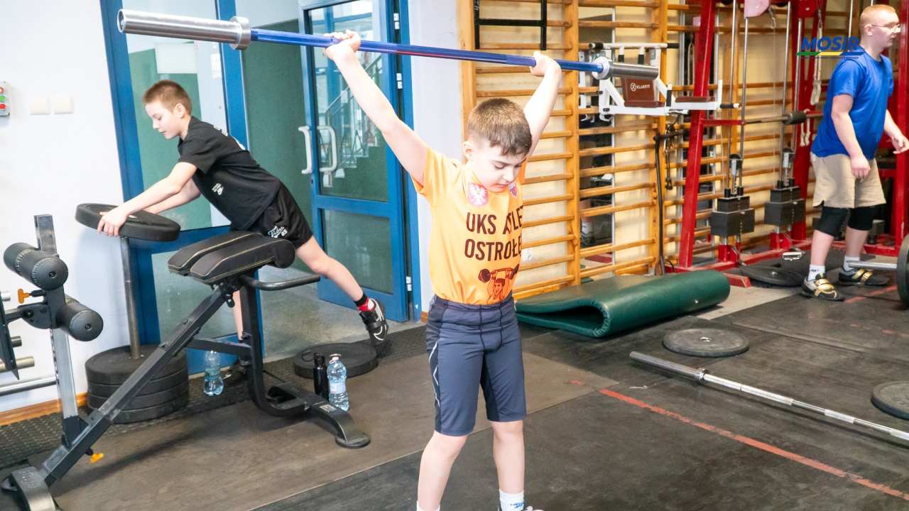 Ferie zimowe z UKS Atleta Ostrołęka, fot. MOSIR Ostrołęka - zdjęcie #11 - eOstroleka.pl