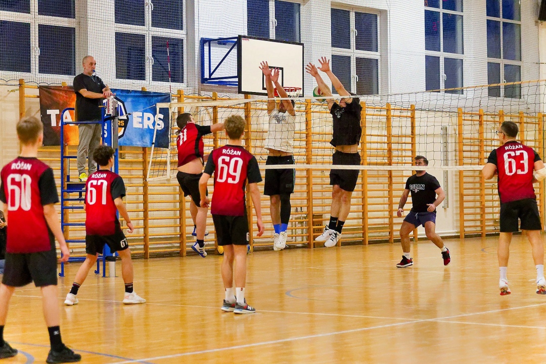 Turniej siatkówki w Olszewie-Borkach, fot. GOK Olszewo-Borki - zdjęcie #13 - eOstroleka.pl