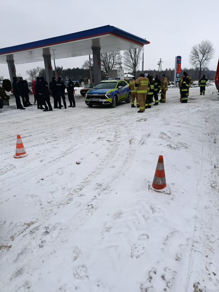 Poszukiwania zaginionego 82-latka, fot. KPP Ostrów Maz - zdjęcie #3 - eOstroleka.pl