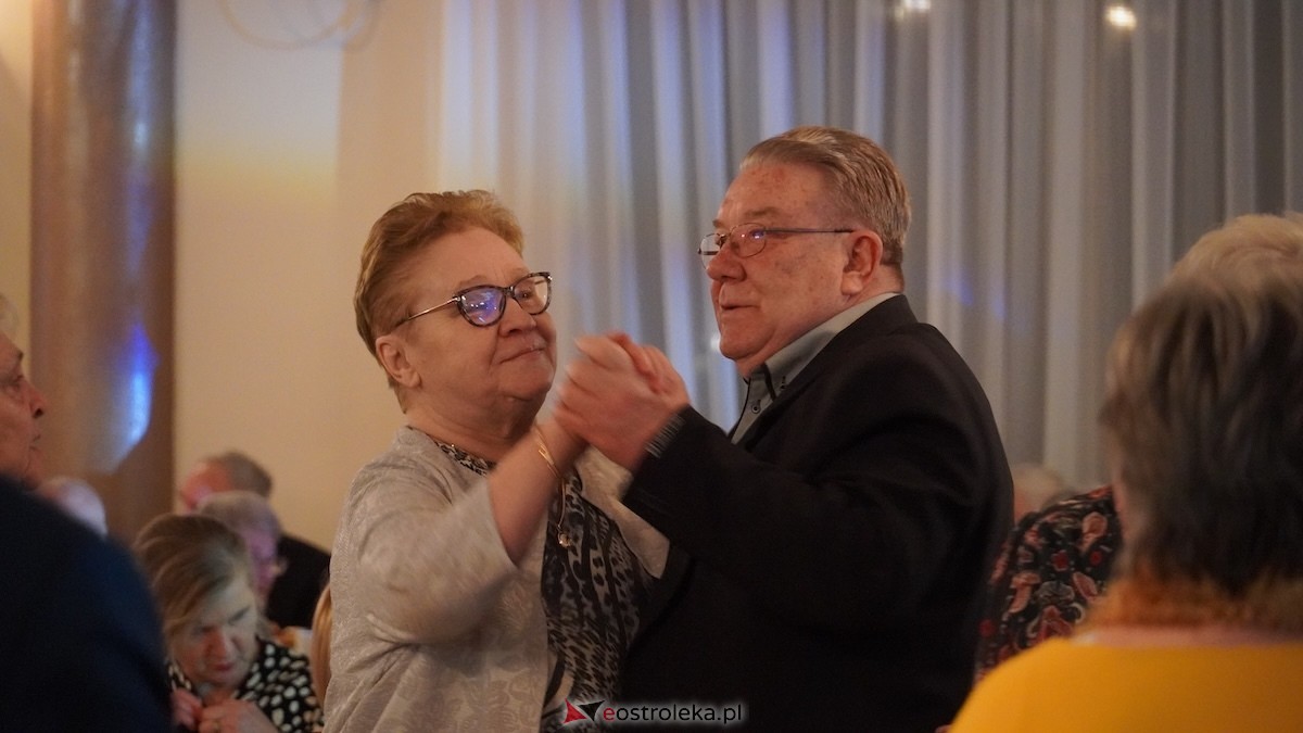 Międzypokoleniowa potańcówka karnawałowa w Hubusie [05.02.2026] - zdjęcie #43 - eOstroleka.pl