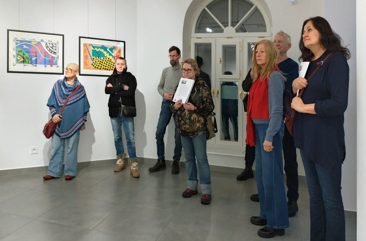 Wernisaż wystawy „Papierowe poematy” Henri Matisse’a w Galerii Ostrołęka [06.02.2026] - zdjęcie #2 - eOstroleka.pl