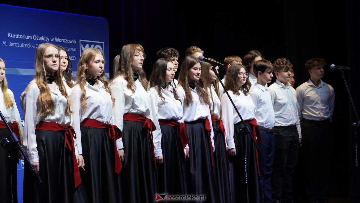 Uroczystość wręczenia odznaczeń państwowych i resortowych dla nauczycieli i pracowników oświaty [06.02.2026] - zdjęcie #154 - eOstroleka.pl