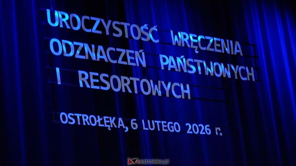 Uroczystość wręczenia odznaczeń państwowych i resortowych dla nauczycieli i pracowników oświaty [06.02.2026] - zdjęcie #150 - eOstroleka.pl