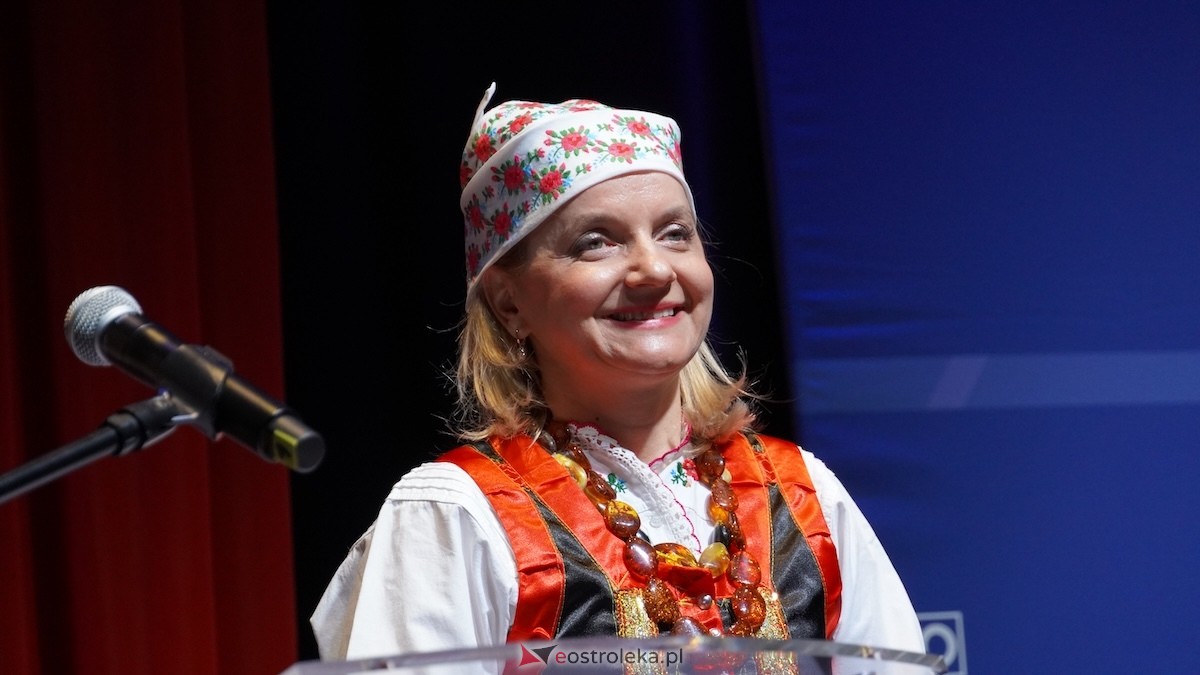 Uroczystość wręczenia odznaczeń państwowych i resortowych dla nauczycieli i pracowników oświaty [06.02.2026] - zdjęcie #124 - eOstroleka.pl