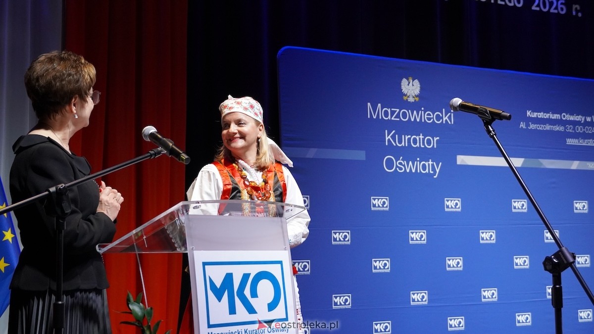 Uroczystość wręczenia odznaczeń państwowych i resortowych dla nauczycieli i pracowników oświaty [06.02.2026] - zdjęcie #123 - eOstroleka.pl