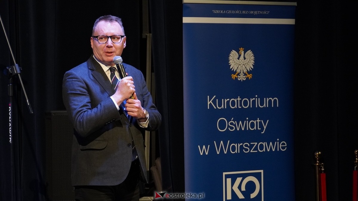 Uroczystość wręczenia odznaczeń państwowych i resortowych dla nauczycieli i pracowników oświaty [06.02.2026] - zdjęcie #111 - eOstroleka.pl