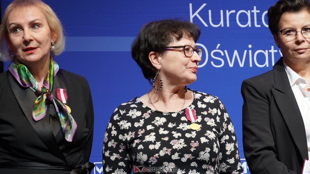 Uroczystość wręczenia odznaczeń państwowych i resortowych dla nauczycieli i pracowników oświaty [06.02.2026] - zdjęcie #84 - eOstroleka.pl